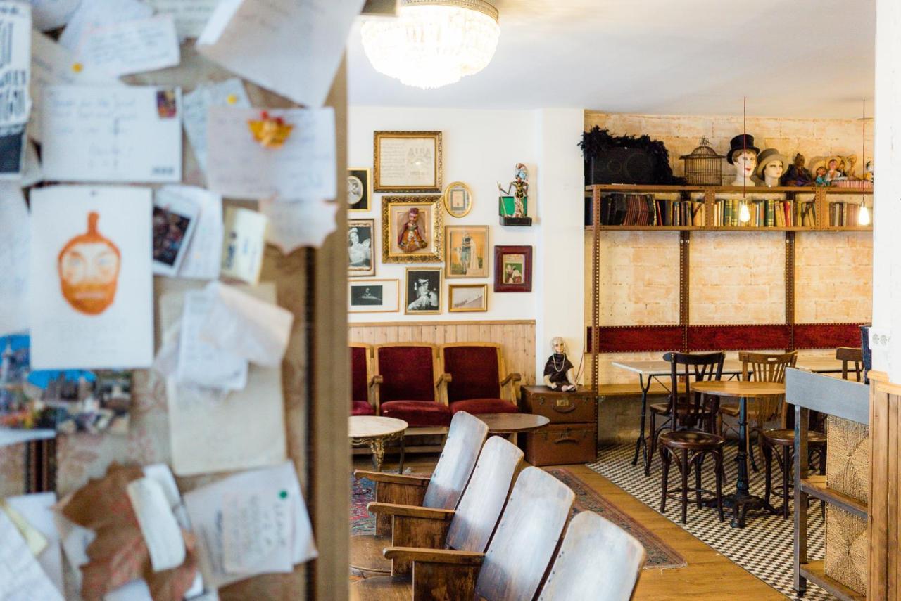 Pars Teatro Hostel (Adults Only) Barcelona Exterior photo